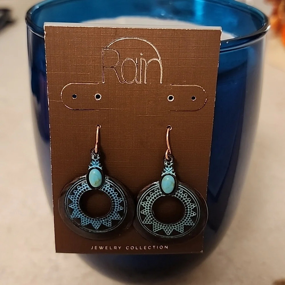 RAIN Accent Disc Earrings